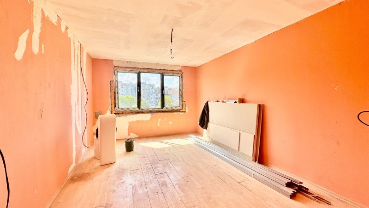 Apartment in Builder - Property Details 1