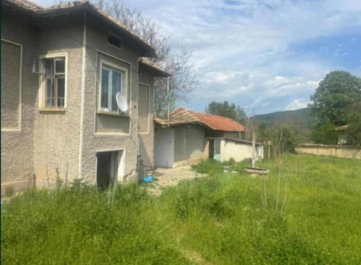 House in Ivanski - Property Details 1