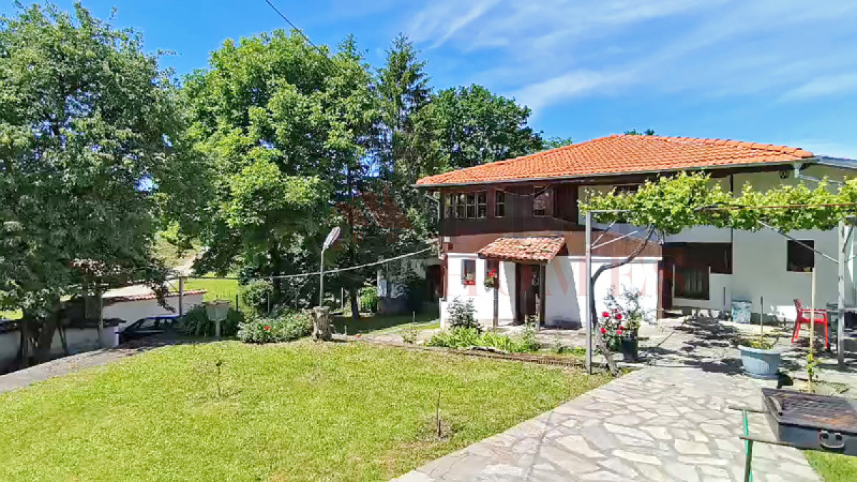 House in Donkovtsi - Property Details 1
