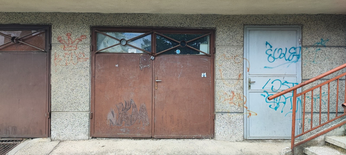 Гараж в Дружба 1 - Детайли за имота 1