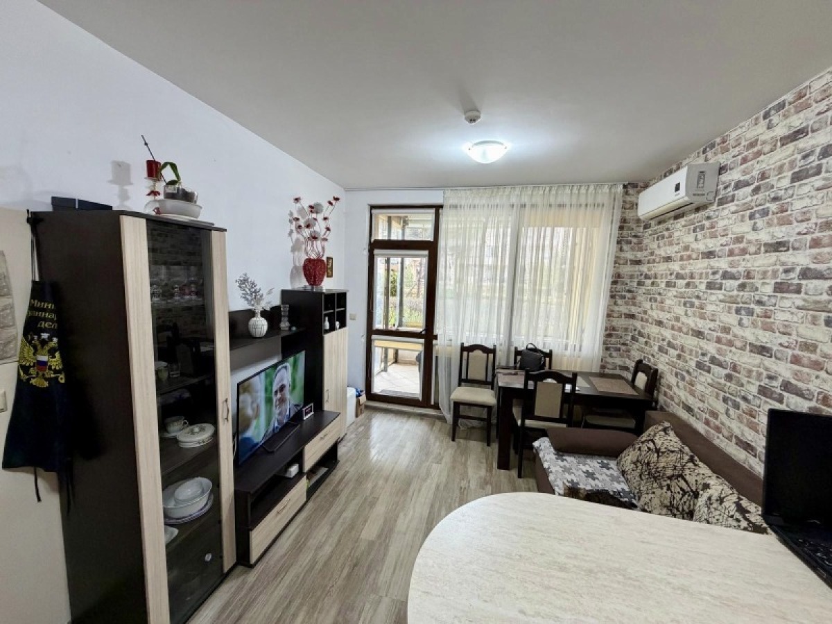 Apartment in Sveti Vlas - Property Details 1