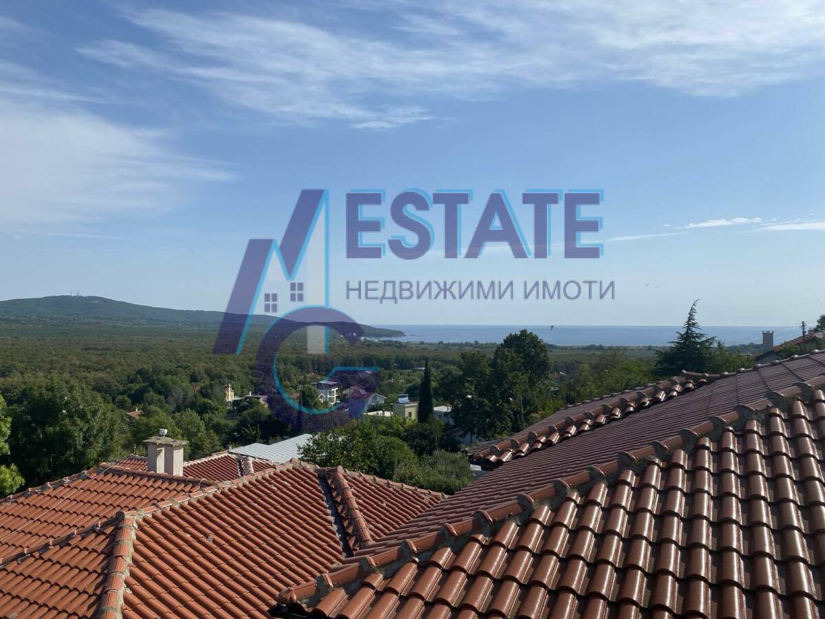 Къща в Приморско - Детайли за имота 1