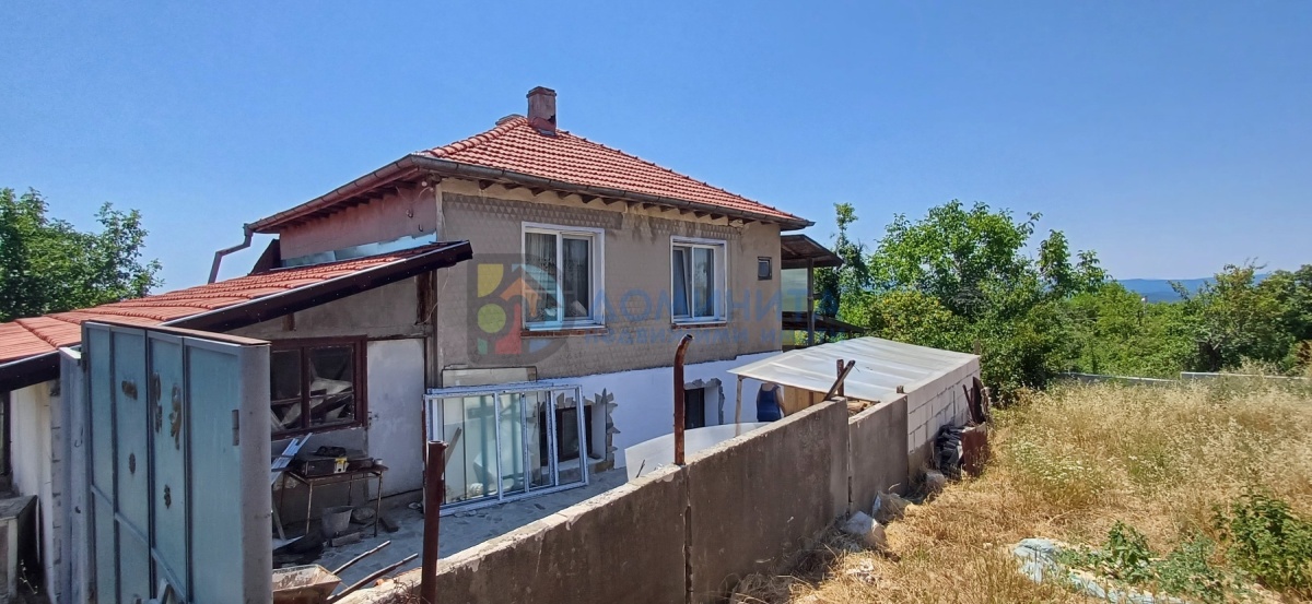 House in Balgari - Property Details 1