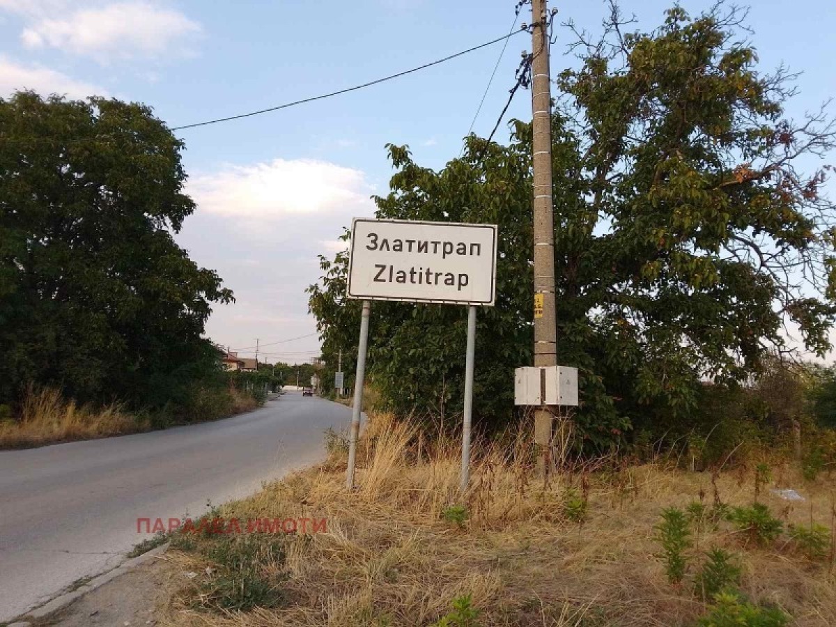 Plot in Zlatitrap - Property Details 1
