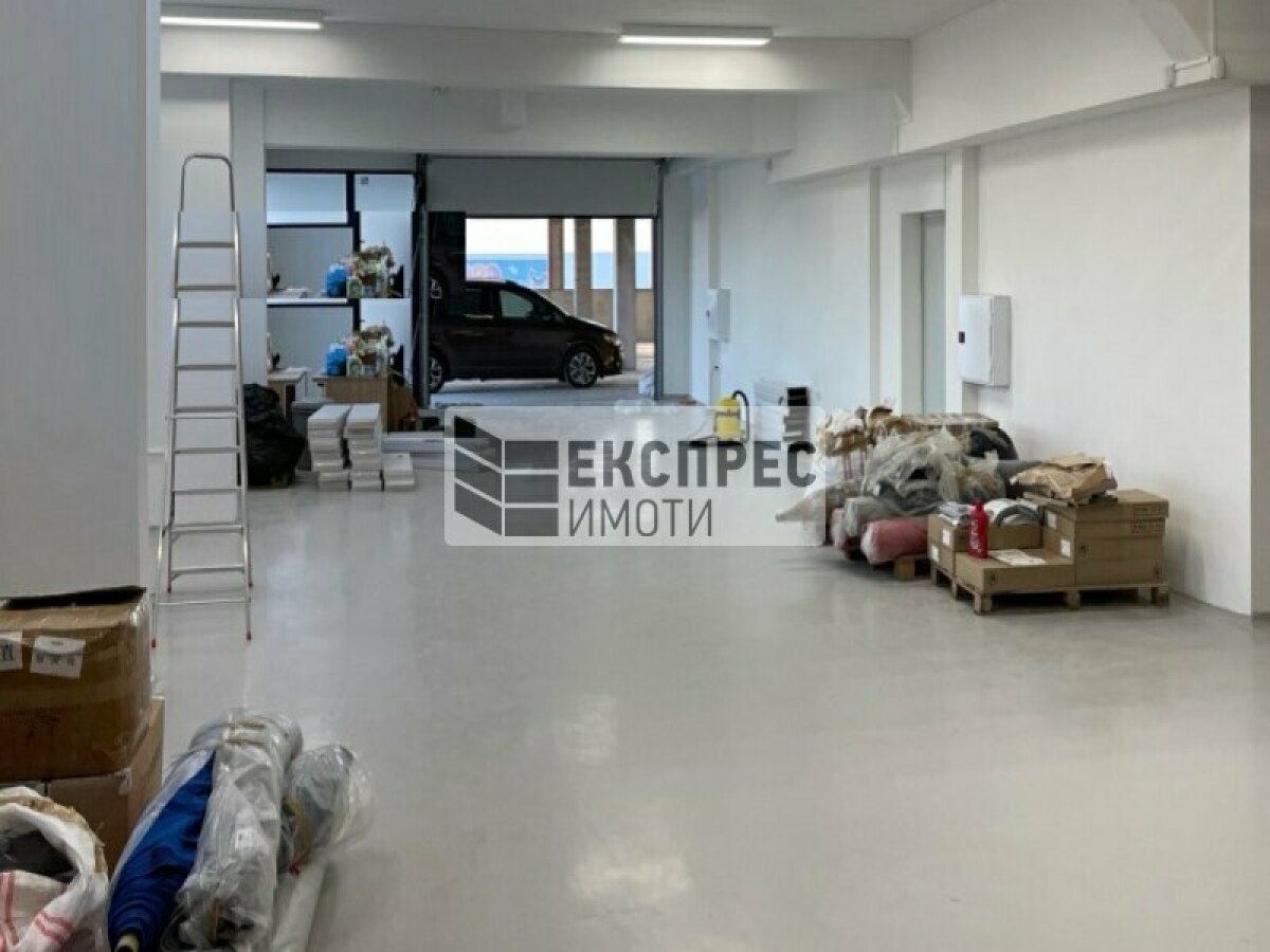 Commercial in Vladislav Varnenchik 2 - Property Details 1