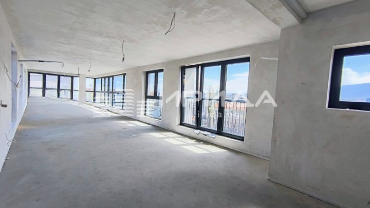 Apartment in Center - Property Details 1