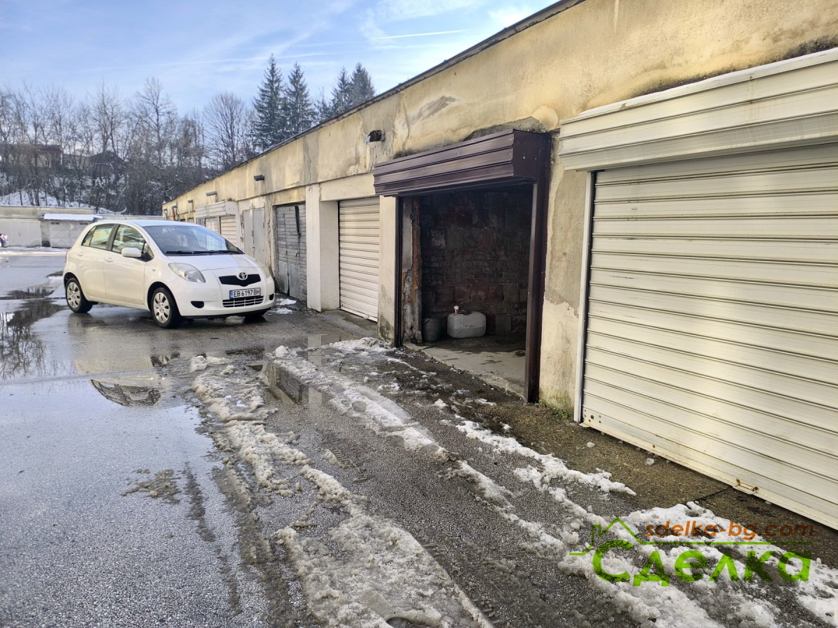 Garage in Mladost - Property Details 1