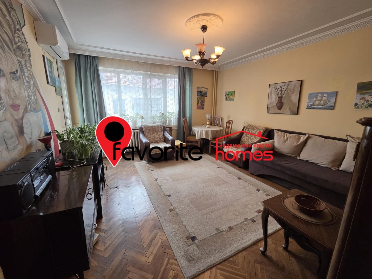 Apartment in Center - Property Details 1