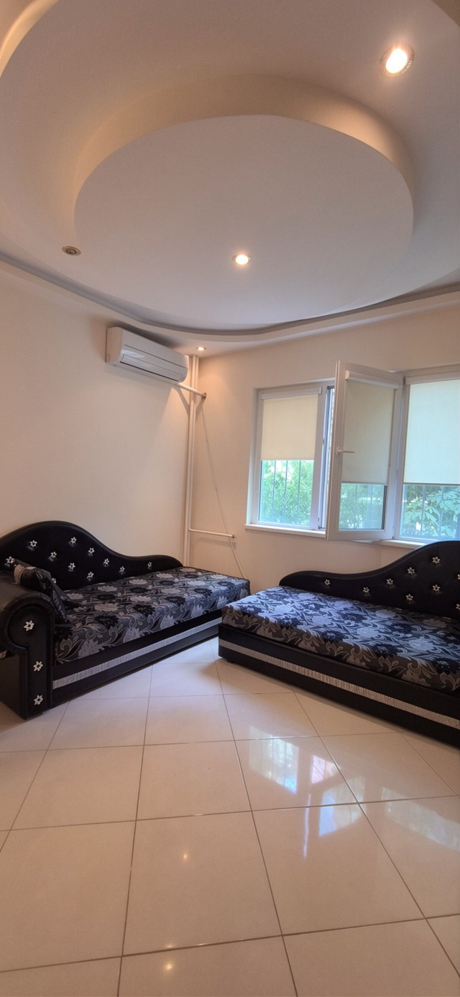Studio in Izgrev - Property Details 1