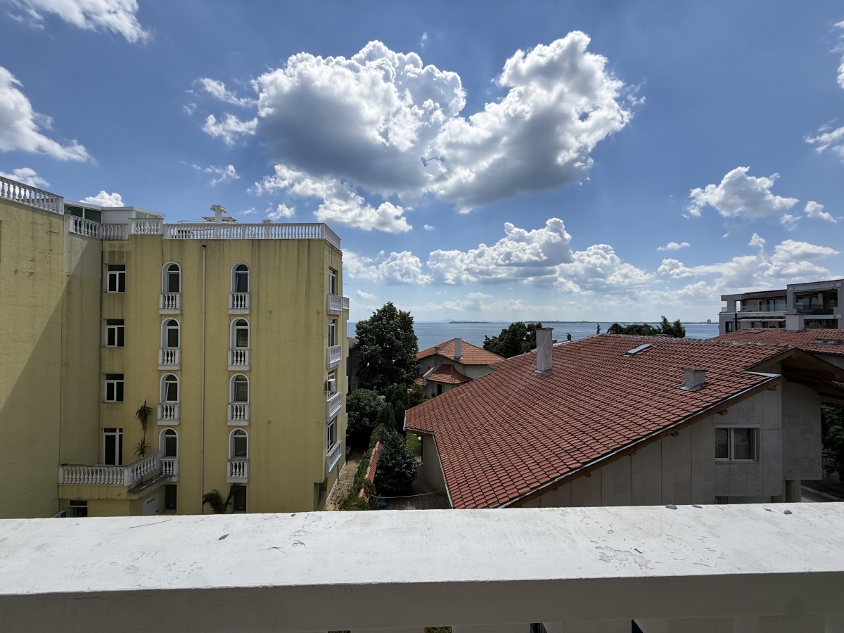 Apartment in Sveti Vlas - Property Details 1