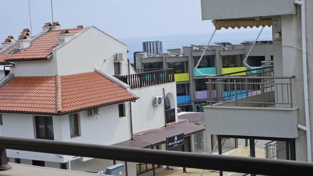 Apartment in Sveti Vlas - Property Details 1