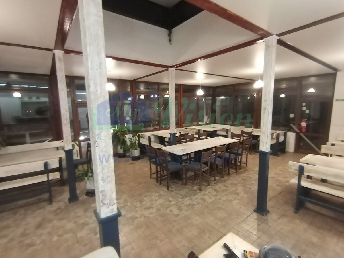 Commercial in Poligona - Property Details 1