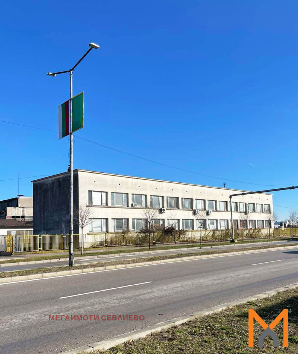 Commercial in Sevlievo - Property Details 1