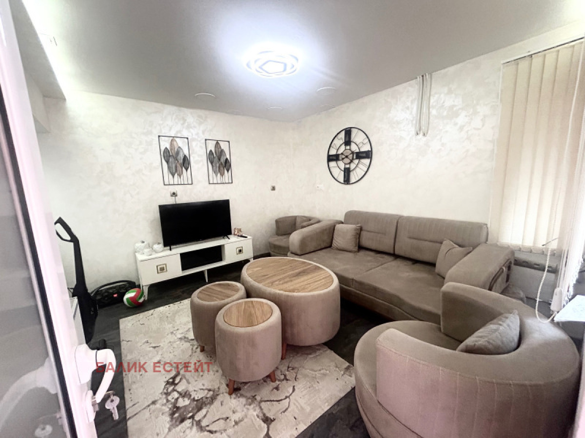 Христо Ботев, гр. Добрич