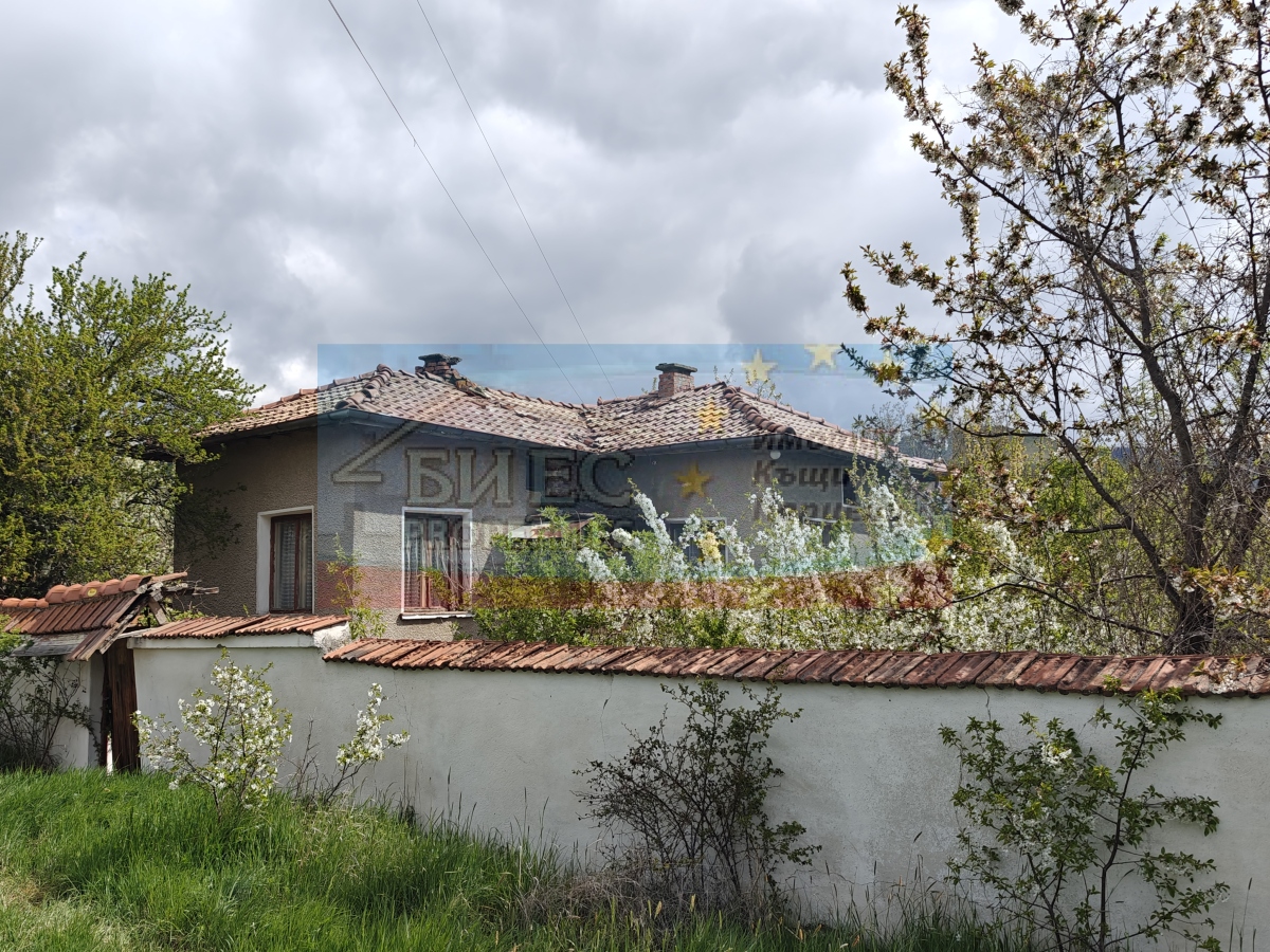  Garlo, Pernik