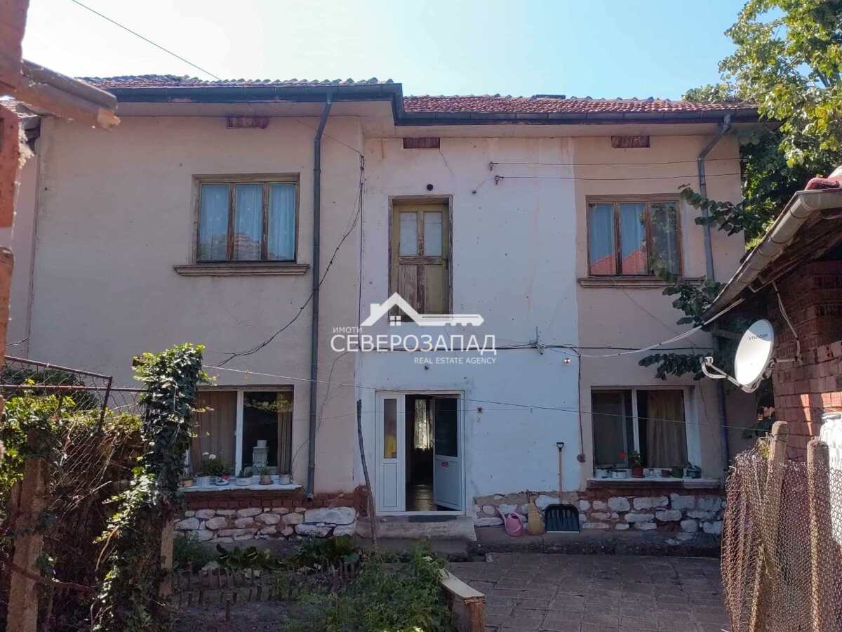  Chiprovtsi, Montana